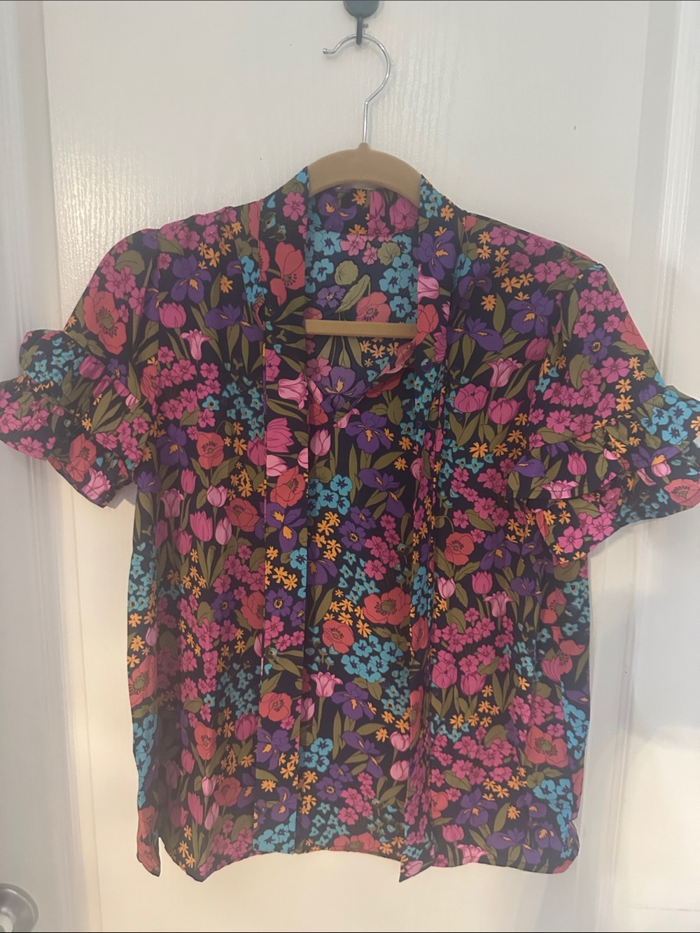 Floral Tie-Neck Short Sleeve Blouse - Black Multi